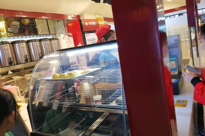 沪上阿姨鲜果茶(运河城店)