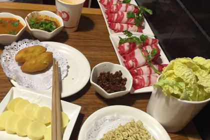 Daimei Hot Pot (baolongchengshiguangchang)