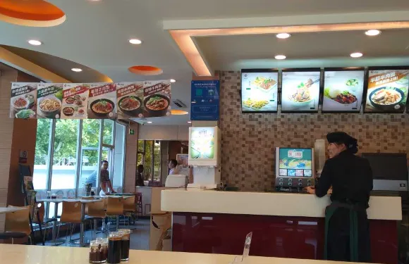 李先生加州牛肉麵(桓台店)