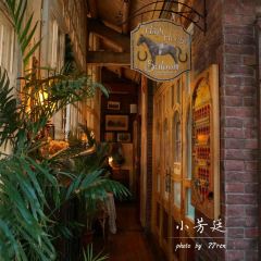 Le Petite Fontaine User Photo