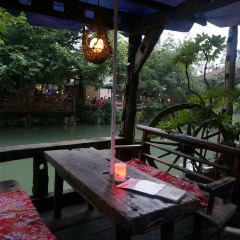 THE OLD WOOD BAR 여행 사진