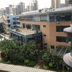 Biguiyuanshiliyintanjiudian·fenghuangxuanzhong Restaurant 여행 사진