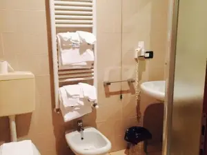 Agora Hotel E Cafe