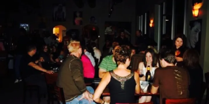 D-vine Wine Bar and Bistro