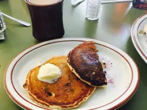 Bob And Earls Cafe Hiway 12