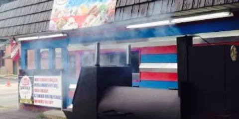 Dad's Garage Grill & Burger House