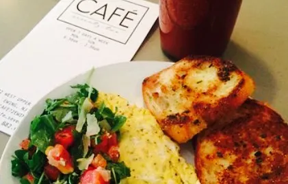 CAFE seventy two in 尤英