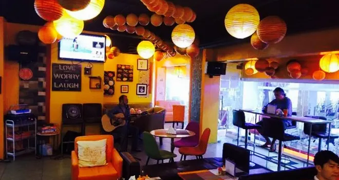 orange cafe lounge