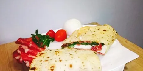 Street Food Sporting Bar