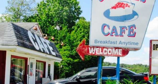 Connie's Cafe