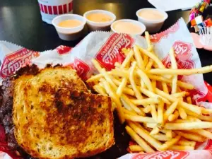 Freddy's Frozen Custard & Steakburgers