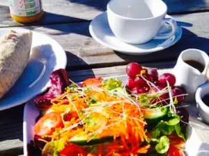 Poppit Sands Beach Cafe