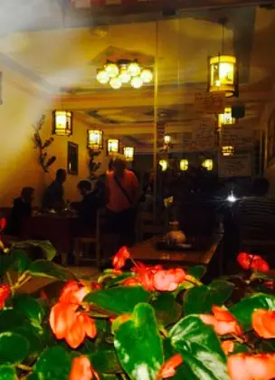Moment Romantic Restaurant
