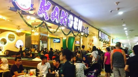 Kangen Cafe BCS Mall in 巴淡島