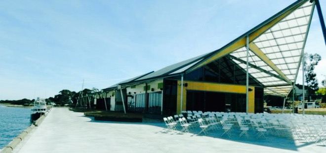 Pier01 Restaurant & Cafe