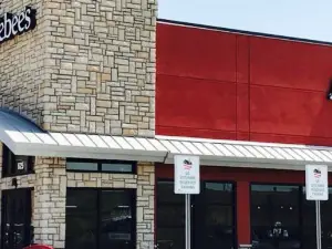 Applebee's Grill + Bar