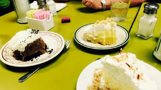 Myrtle's Cafe & Pie