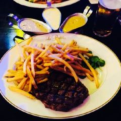 Les Bubbles Steakhouse User Photo