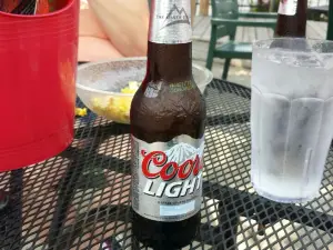 Reno's East Sports Bar