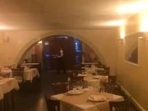 Ai Leoni Bar Ristorante Italiano