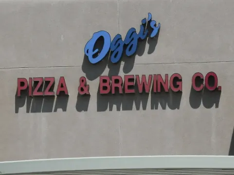 Oggi's Sports Brewhouse Pizza