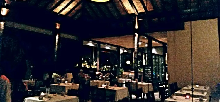 The Beach Club Restaurant Bar & Grill