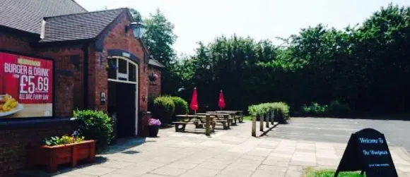 The Woolpack Shawbirch