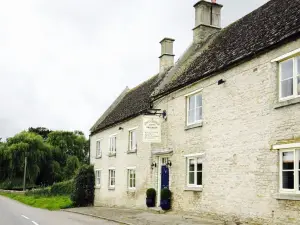 Shuckburgh Arms