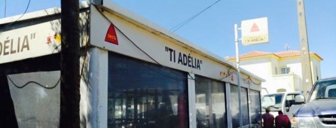 Ti Adélia