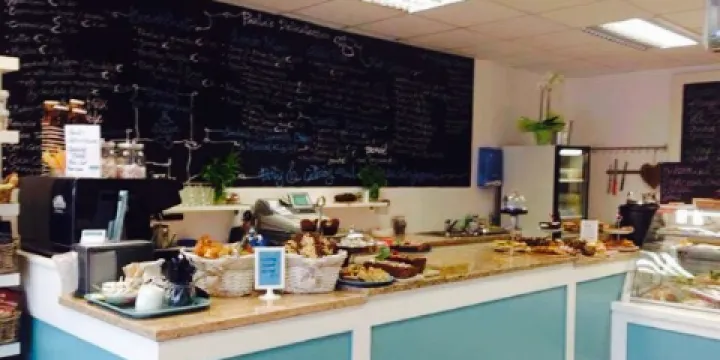 Paula's Delicatessen