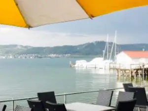Cafe Hasler