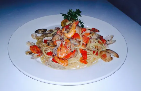 Divino Italian Restaurant and Pizzeria