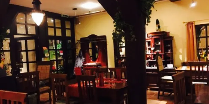 Altes Landhaus im Forstgarten