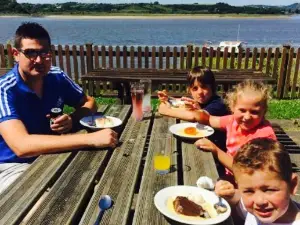 Loughor Boating Club Restaurant