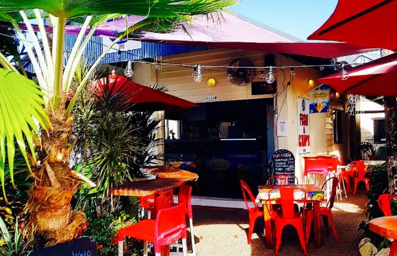 The chippy Mission Beach - fish and chips