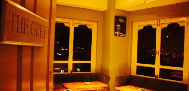 Zest Bar & Lounge