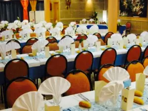 Hostal Restaurante El Surtidor S.L