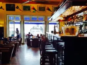 Hotel Bar Sube