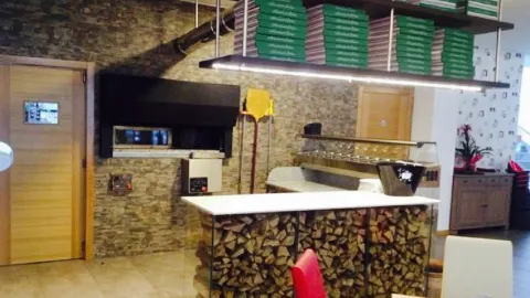Pizza Park in ラリン