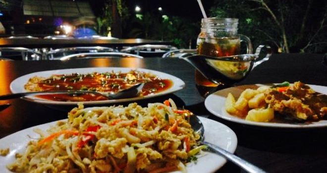 D'Beranda Resto & Cafe