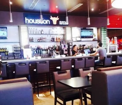 Houston Avenue Bar & Grill