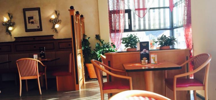 Cafe Melange