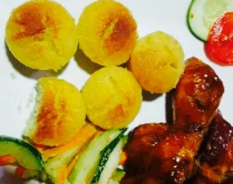 Smokey Bones Resaturant