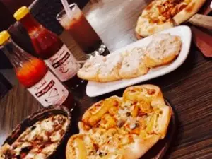 Pizza Hut Raya Darmo