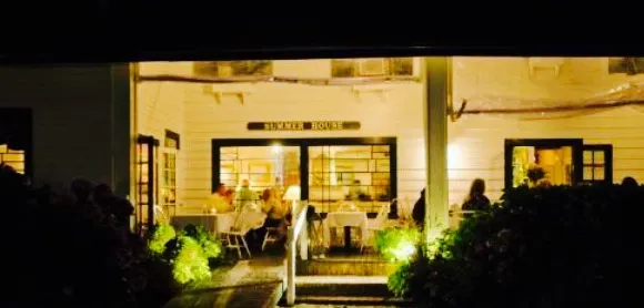 The Summer House - Beachside Bistro