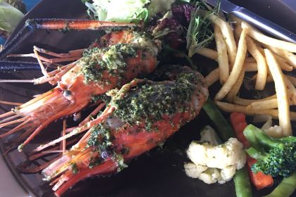 Bopha Phnom Penh Titanic Restaurant