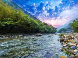 Xiangxi Rafting