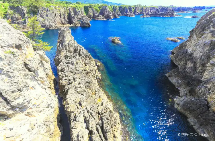 Hotels near Sado Island