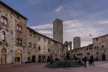 Piazza della Cisterna Hotéis em San Gimignano