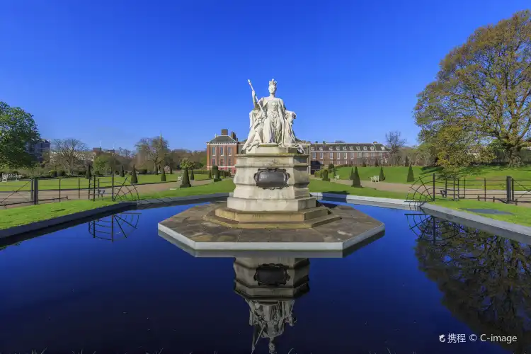 Các khách sạn gần Kensington Gardens